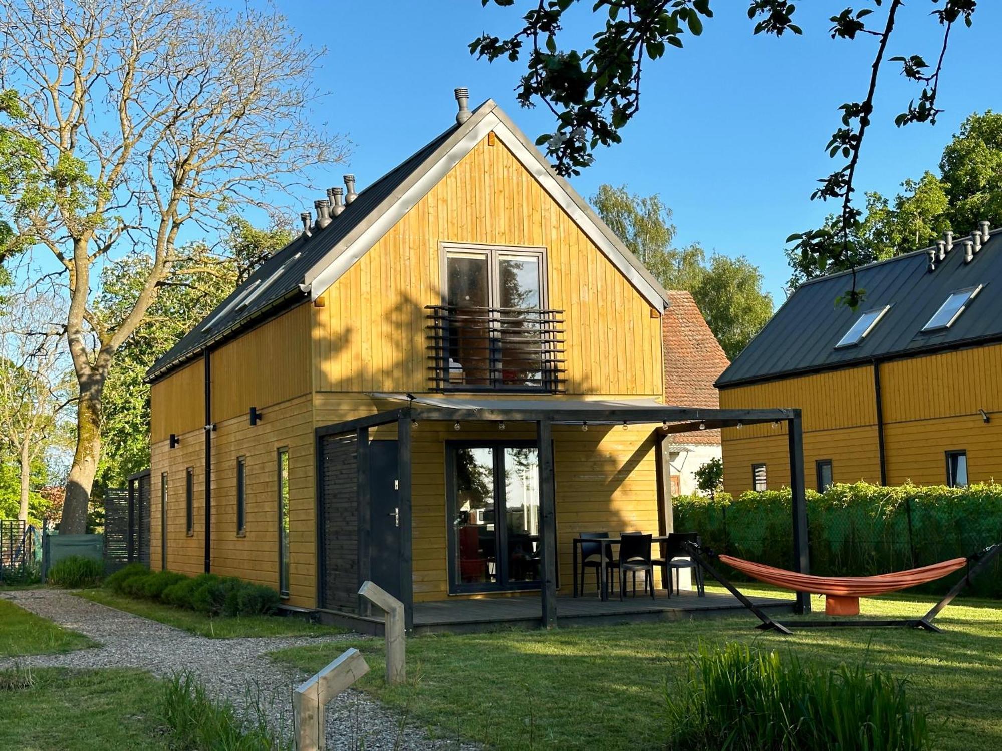 Kwiatowa Laka Villa Sliwin ภายนอก รูปภาพ